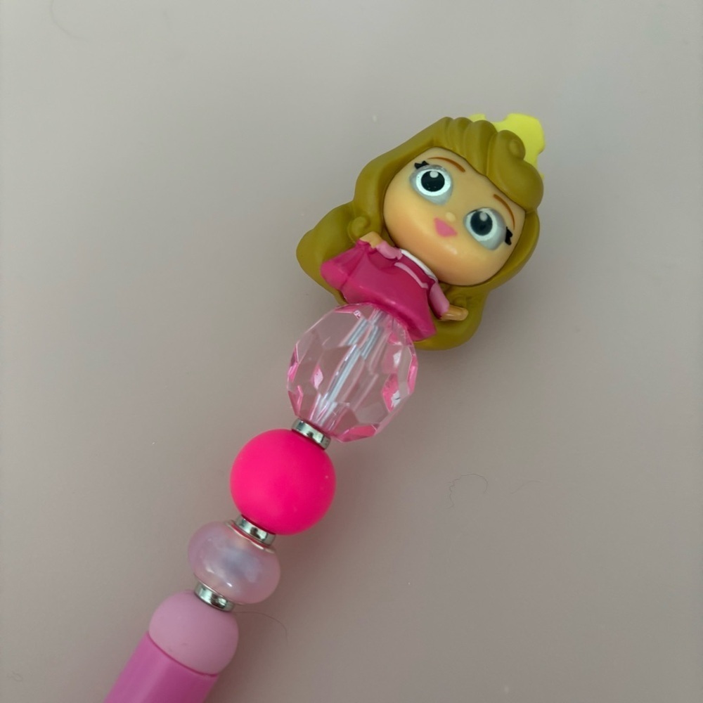 Disney Doorables: Sleeping Beauty: Princess Aurora Classic handmade beaded pen